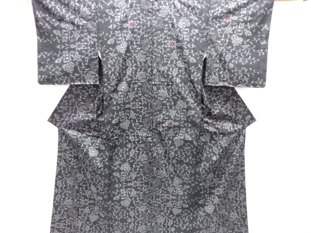 大特価品　未使用品　草花模様織り出し本場泥大島紬着物(5マルキ)